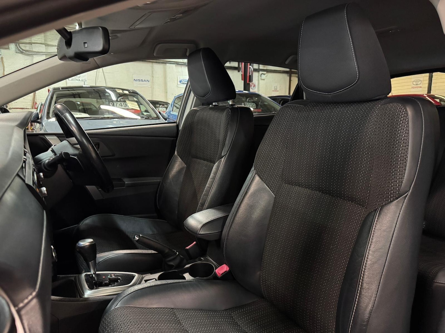 Used Toyota Auris 2013 for sale - 77387648: Photo 22