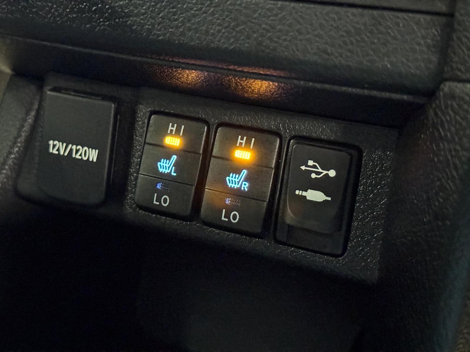 Used Toyota Auris 2013 for sale - 77387648: Photo 44