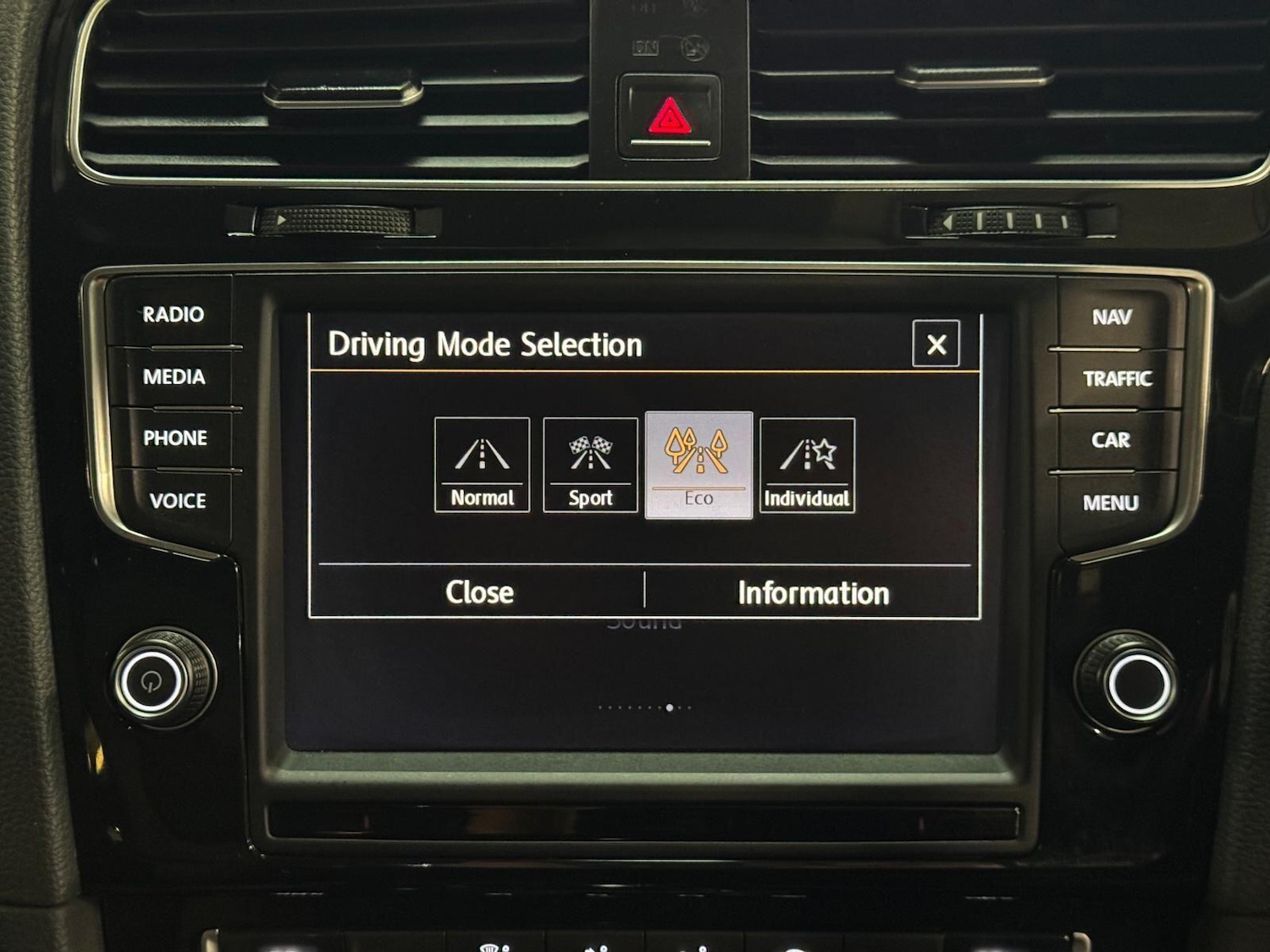 Used Volkswagen Golf for sale - 77883268: Photo 44