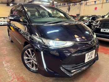 Used Toyota Estima 2017 for sale - 79336575: Photo