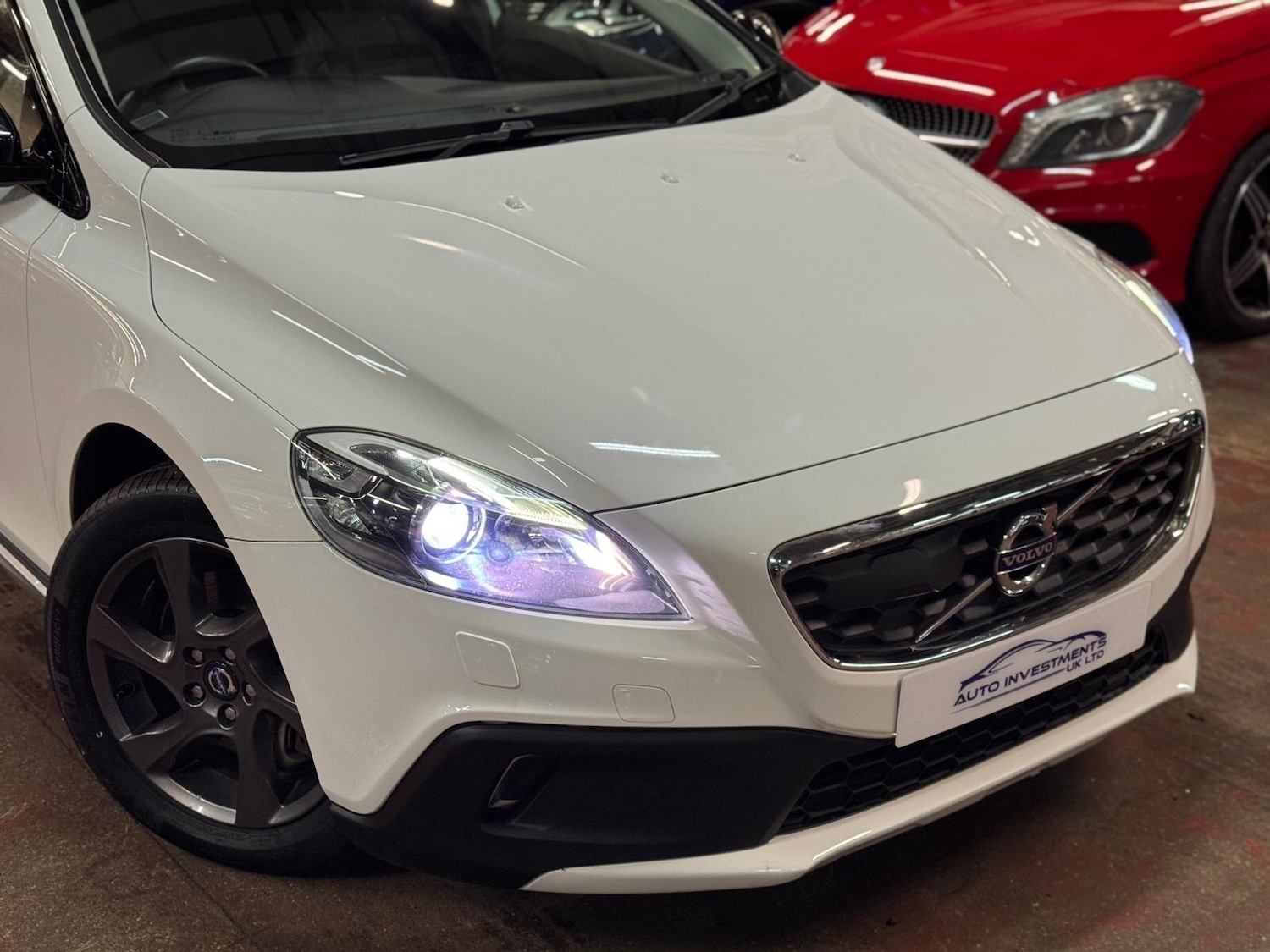 Used Volvo V40 Cross Country for sale - 76839923: Photo 11