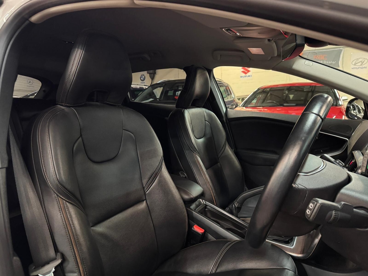 Used Volvo V40 Cross Country for sale - 76839923: Photo 20