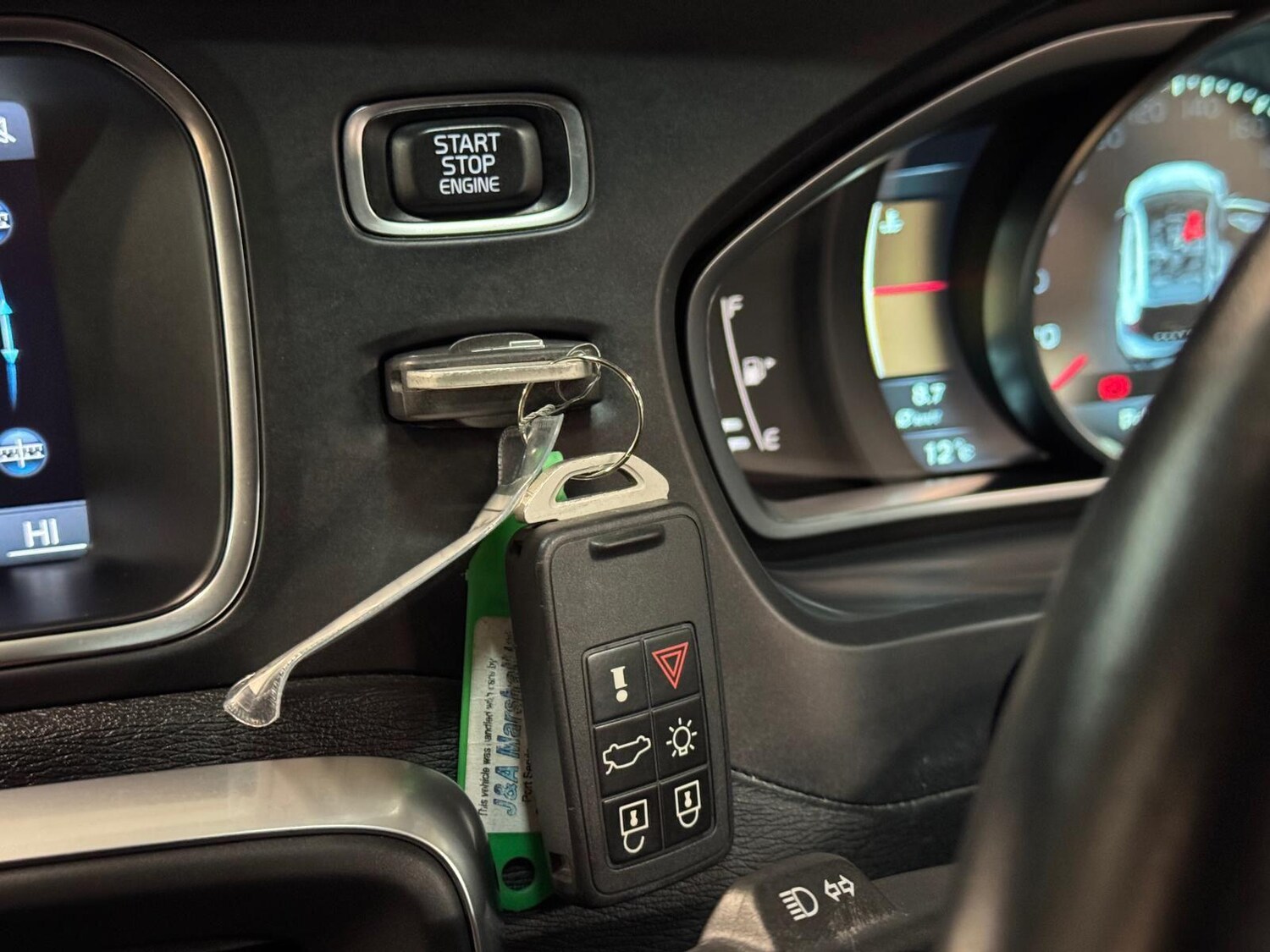 Used Volvo V40 Cross Country for sale - 76839923: Photo 39