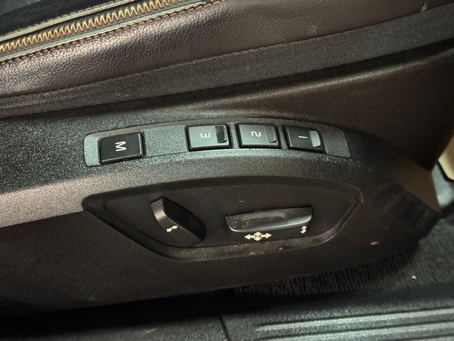 Used Volvo V40 Cross Country for sale - 76839923: Photo 41