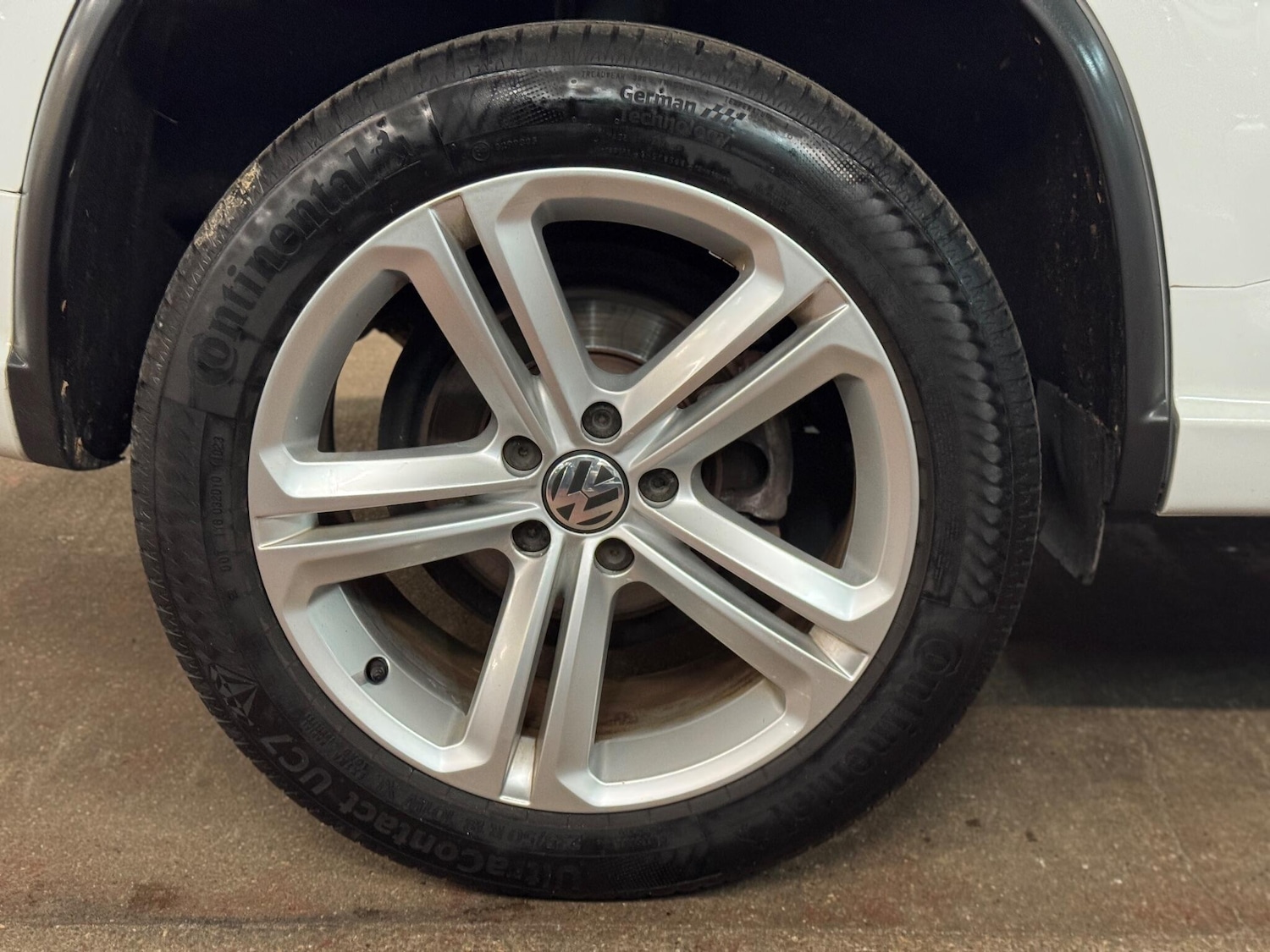 Used Volkswagen Tiguan for sale - 76538574: Photo 12