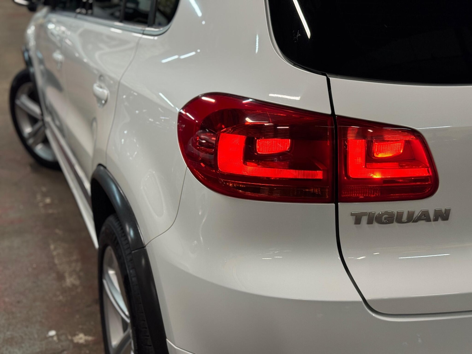 Used Volkswagen Tiguan for sale - 76538574: Photo 15