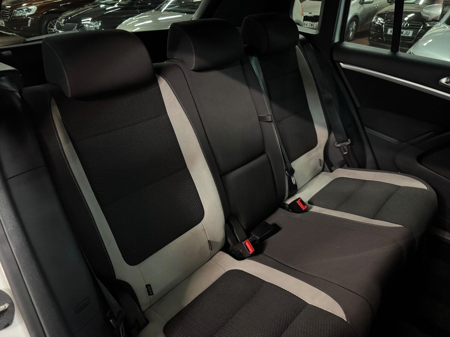 Used Volkswagen Tiguan for sale - 76538574: Photo 26