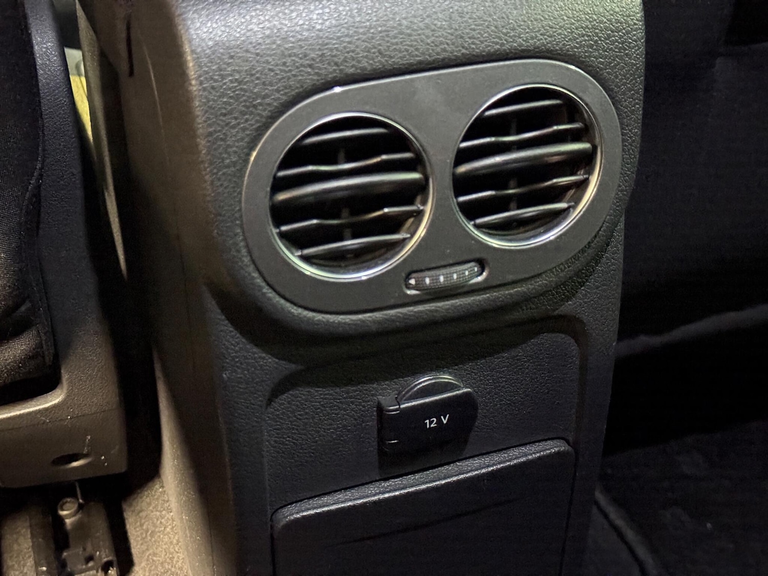 Used Volkswagen Tiguan for sale - 76538574: Photo 37