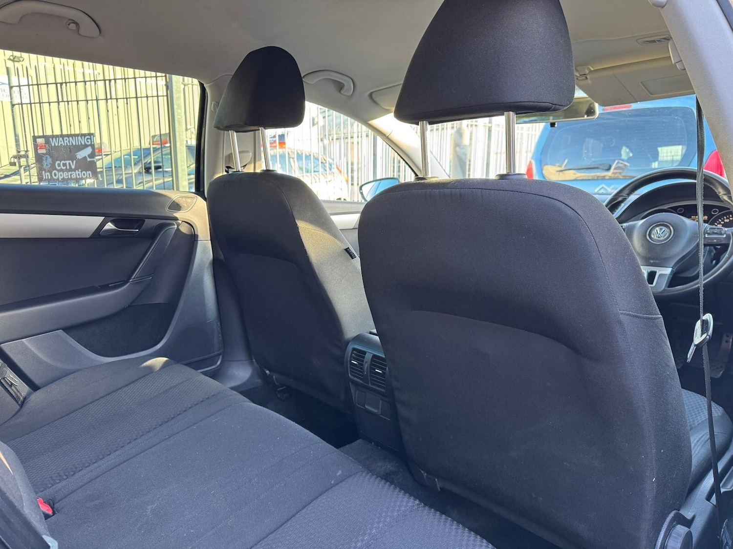 Used Volkswagen Passat 2011 for sale - 77050036: Photo 15