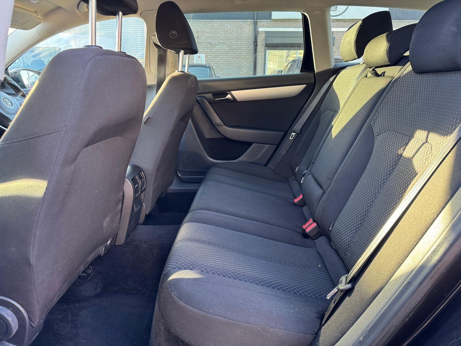 Used Volkswagen Passat 2011 for sale - 77050036: Photo 16