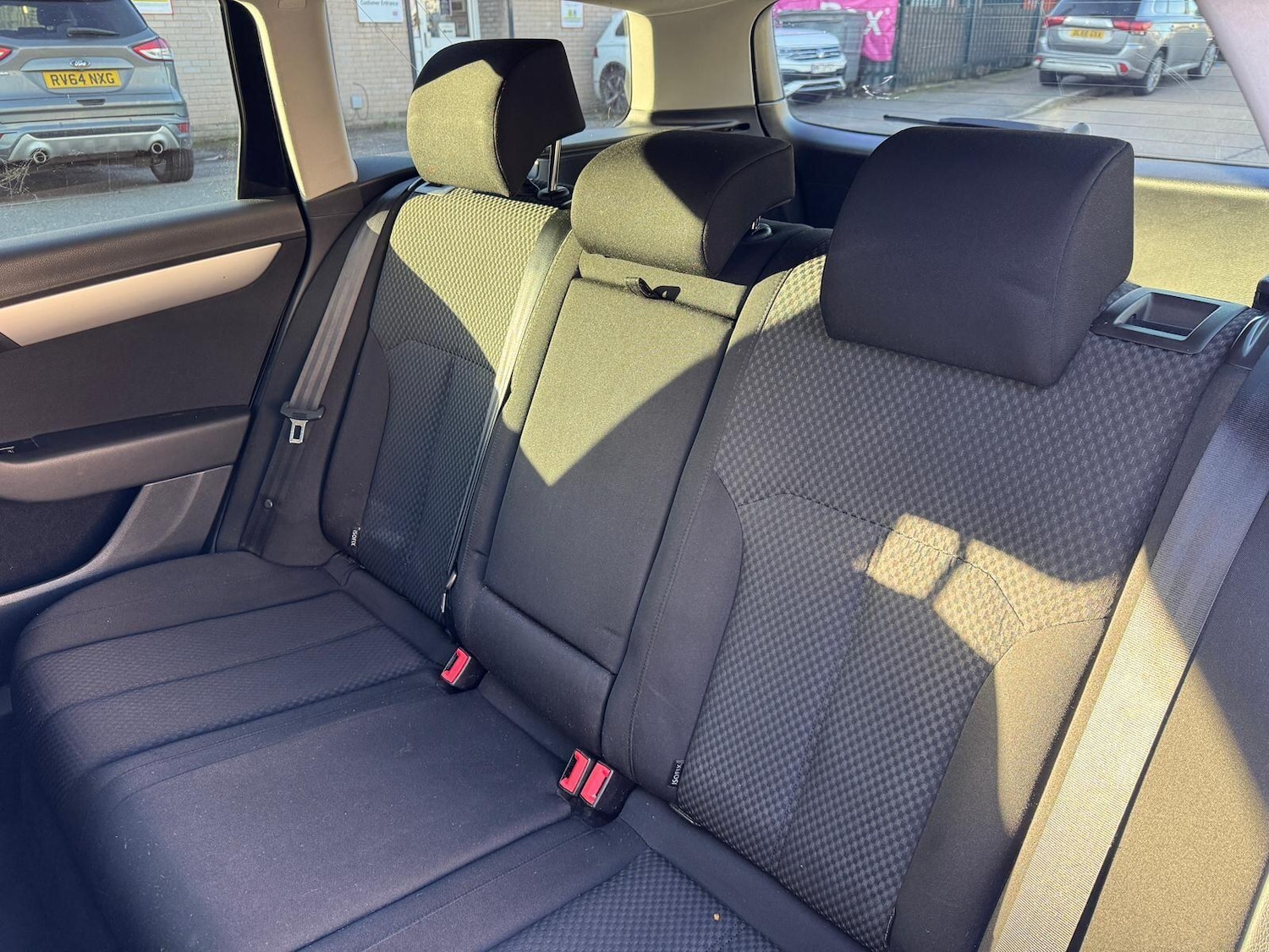 Used Volkswagen Passat 2011 for sale - 77050036: Photo 17