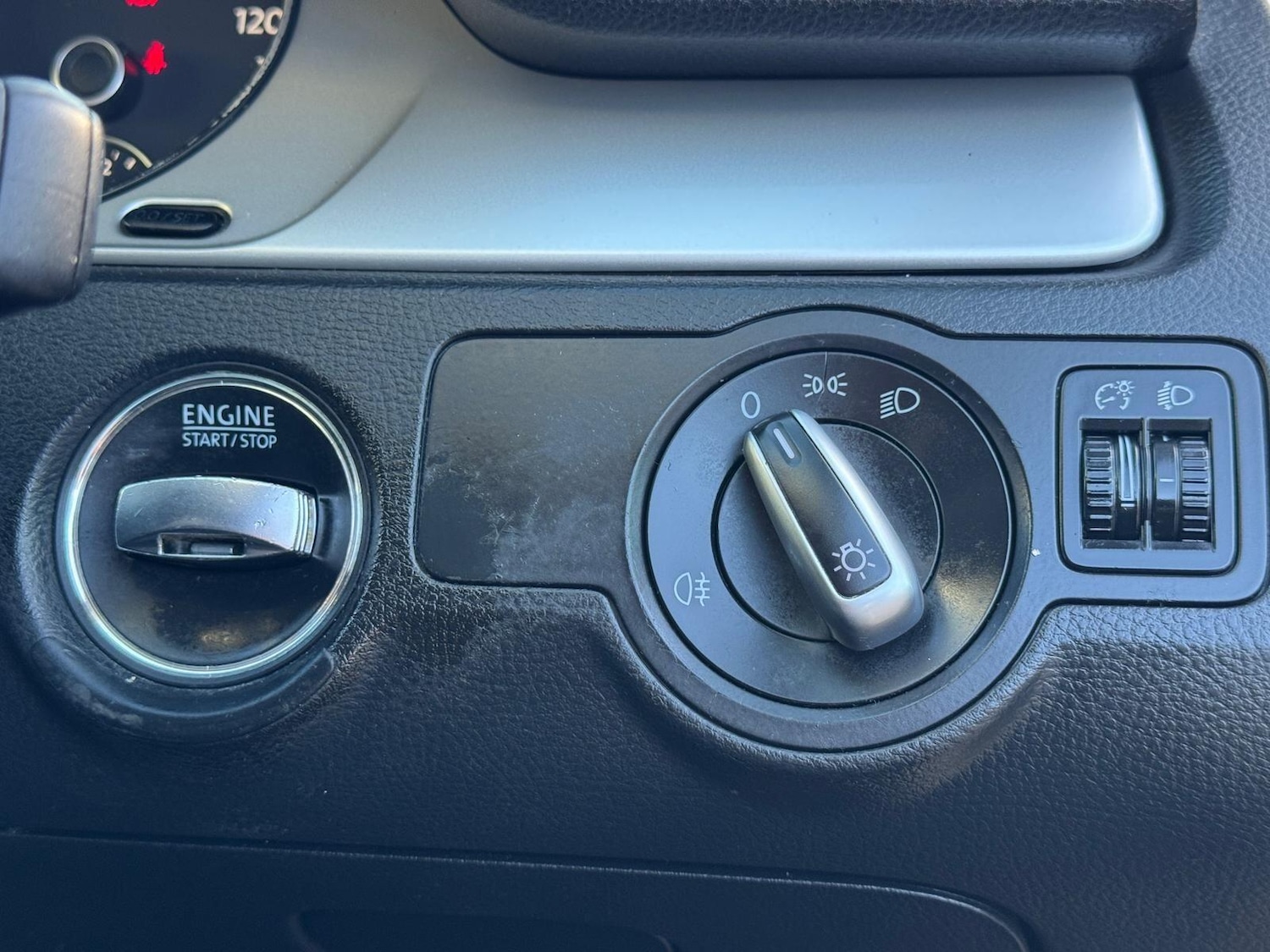 Used Volkswagen Passat 2011 for sale - 77050036: Photo 21