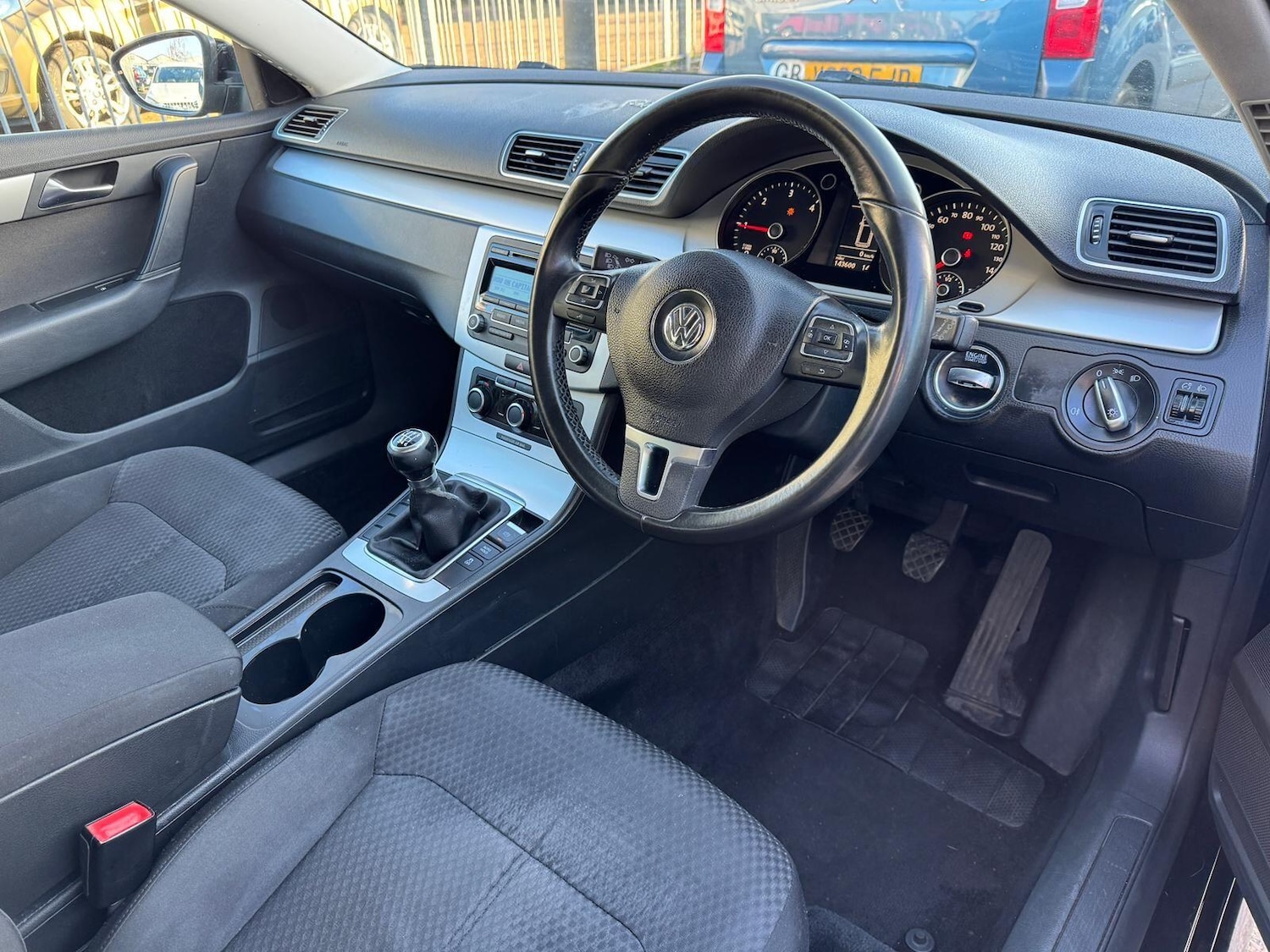 Used Volkswagen Passat 2011 for sale - 77050036: Photo 8