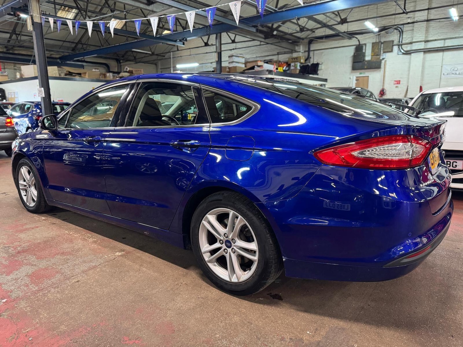 Used Ford Mondeo 2017 for sale - 77029256: Photo 4