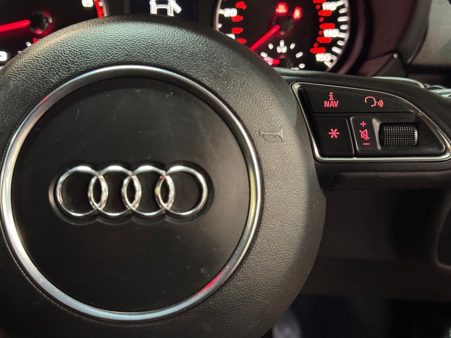 Used Audi A1 for sale - 76991510: Photo 36