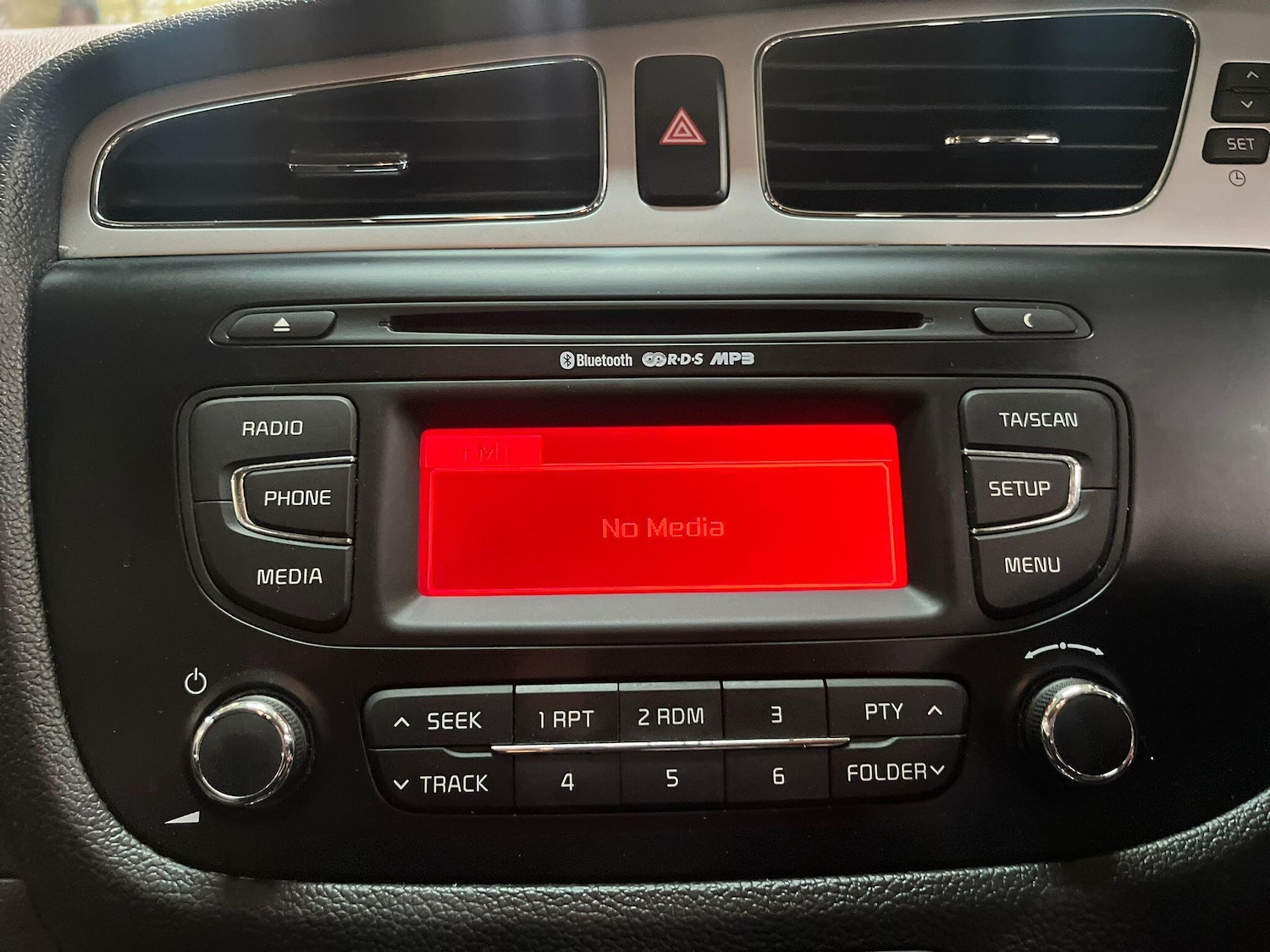 Used Kia Ceed 2014 for sale - 75883310: Photo 35