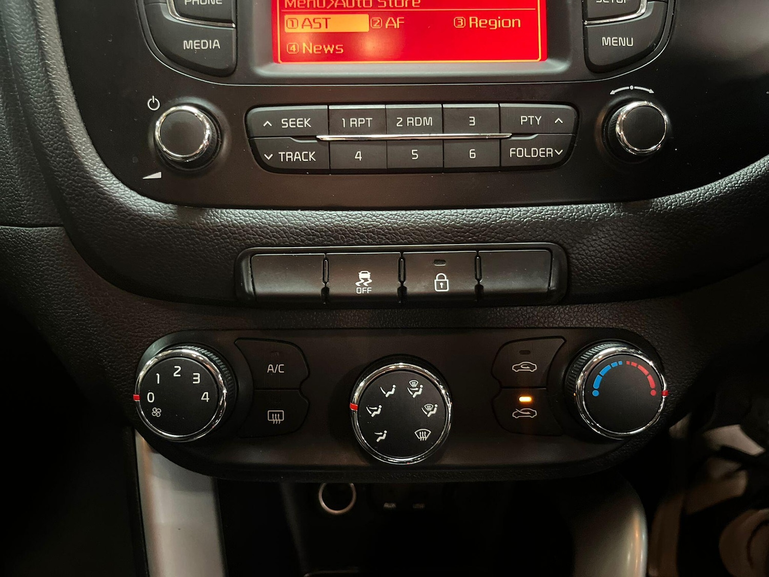 Used Kia Ceed 2014 for sale - 75883310: Photo 37