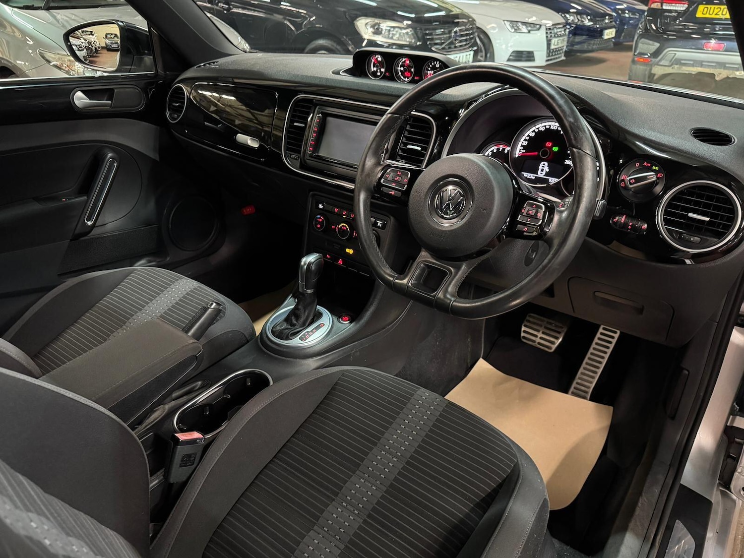 Used Volkswagen Beetle for sale - 76898777: Photo 23