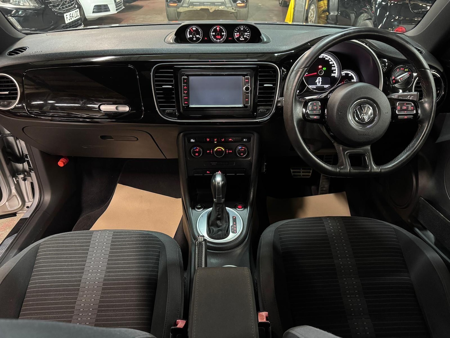 Used Volkswagen Beetle for sale - 76898777: Photo 35