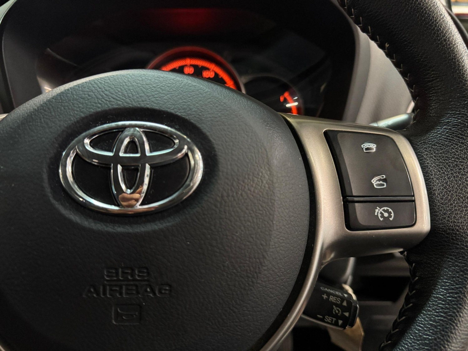 Used Toyota Yaris 2016 for sale - 76138731: Photo 30