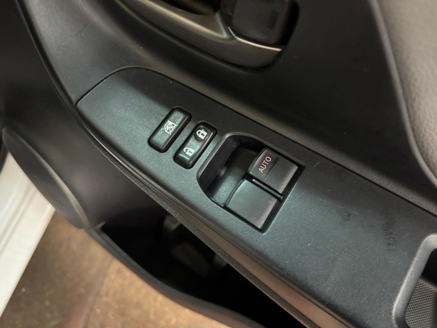 Used Toyota Yaris 2016 for sale - 76138731: Photo 40