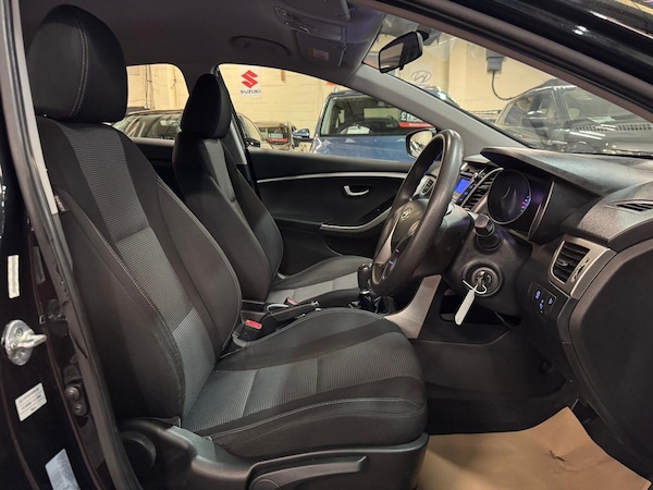 Used Hyundai i30 2015 for sale - 76189218: Photo 18