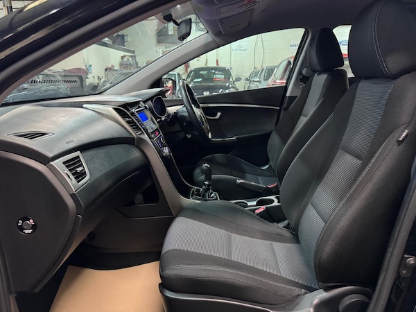 Used Hyundai i30 2015 for sale - 76189218: Photo 21
