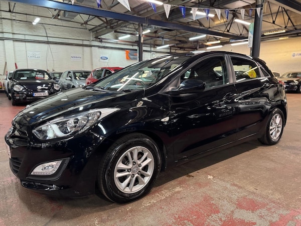 Used Hyundai i30 2015 for sale - 76189218: Photo 3