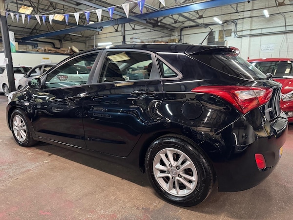 Used Hyundai i30 2015 for sale - 76189218: Photo 4