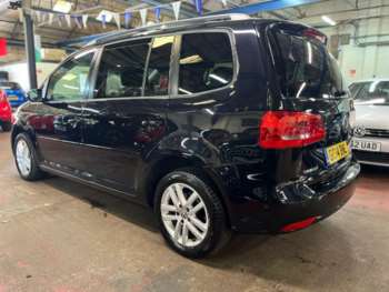 Used Volkswagen Touran 2014 for sale - 75082421: Photo