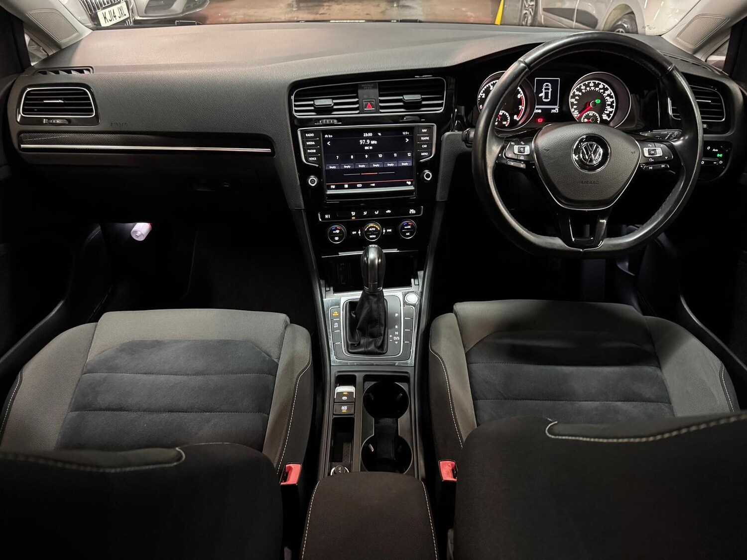 Used Volkswagen Golf for sale - 76538144: Photo 33