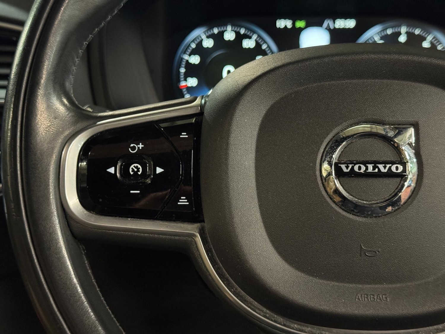 Used Volvo XC90 for sale - 77753862: Photo 44
