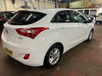 Used Hyundai i30 2015 for sale - 76887313: Photo