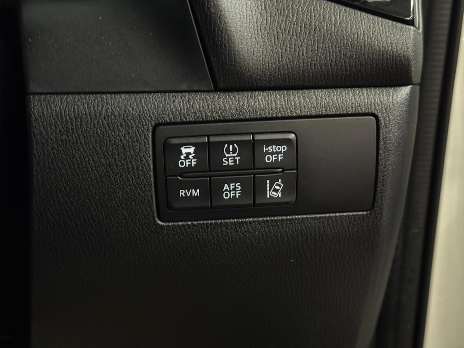 Used Mazda Mazda3 2014 for sale - 77314980: Photo 37