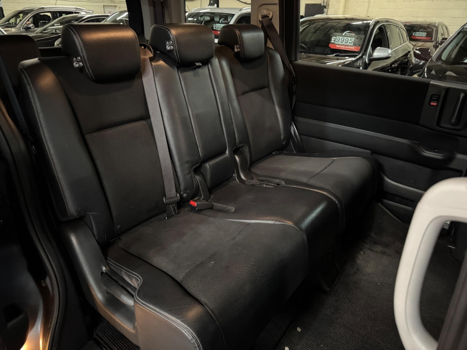 Used Honda Stepwagon for sale - 77306050: Photo 23