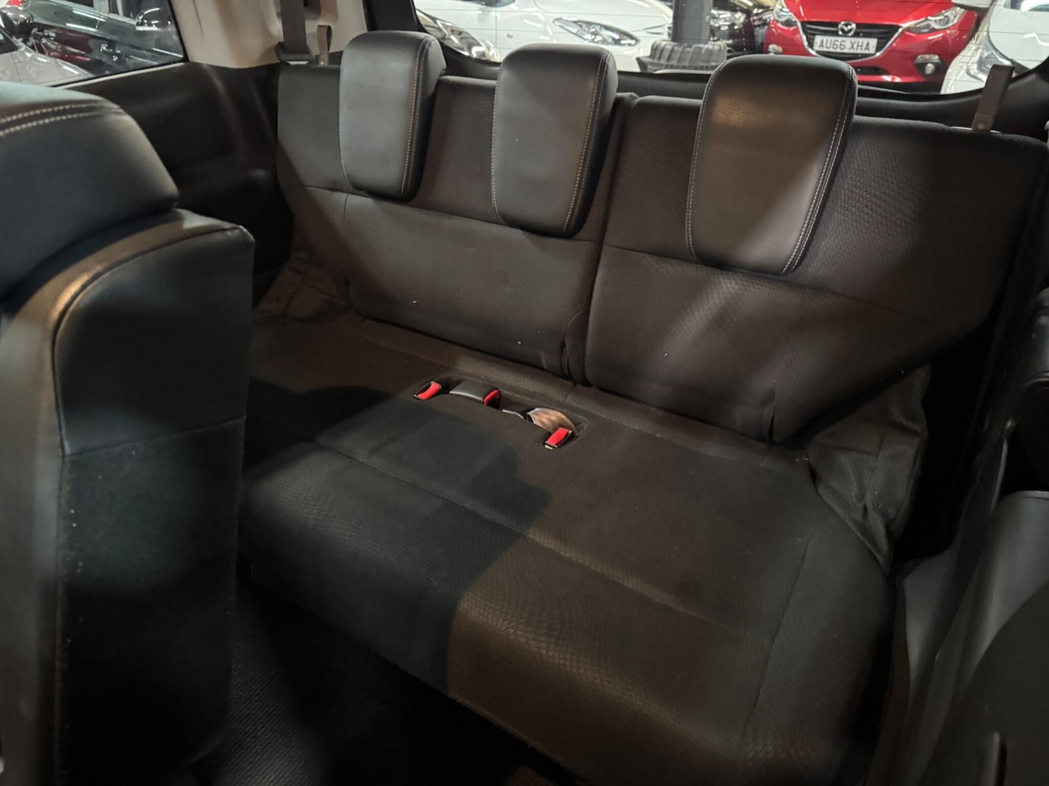 Used Honda Stepwagon for sale - 77306050: Photo 29