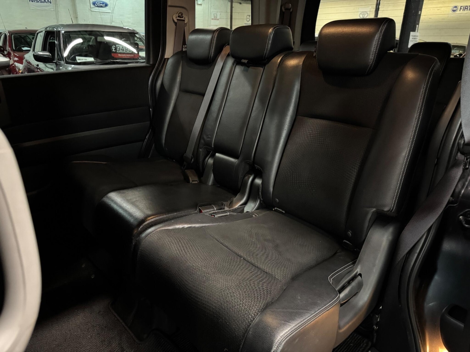 Used Honda Stepwagon for sale - 77306050: Photo 30