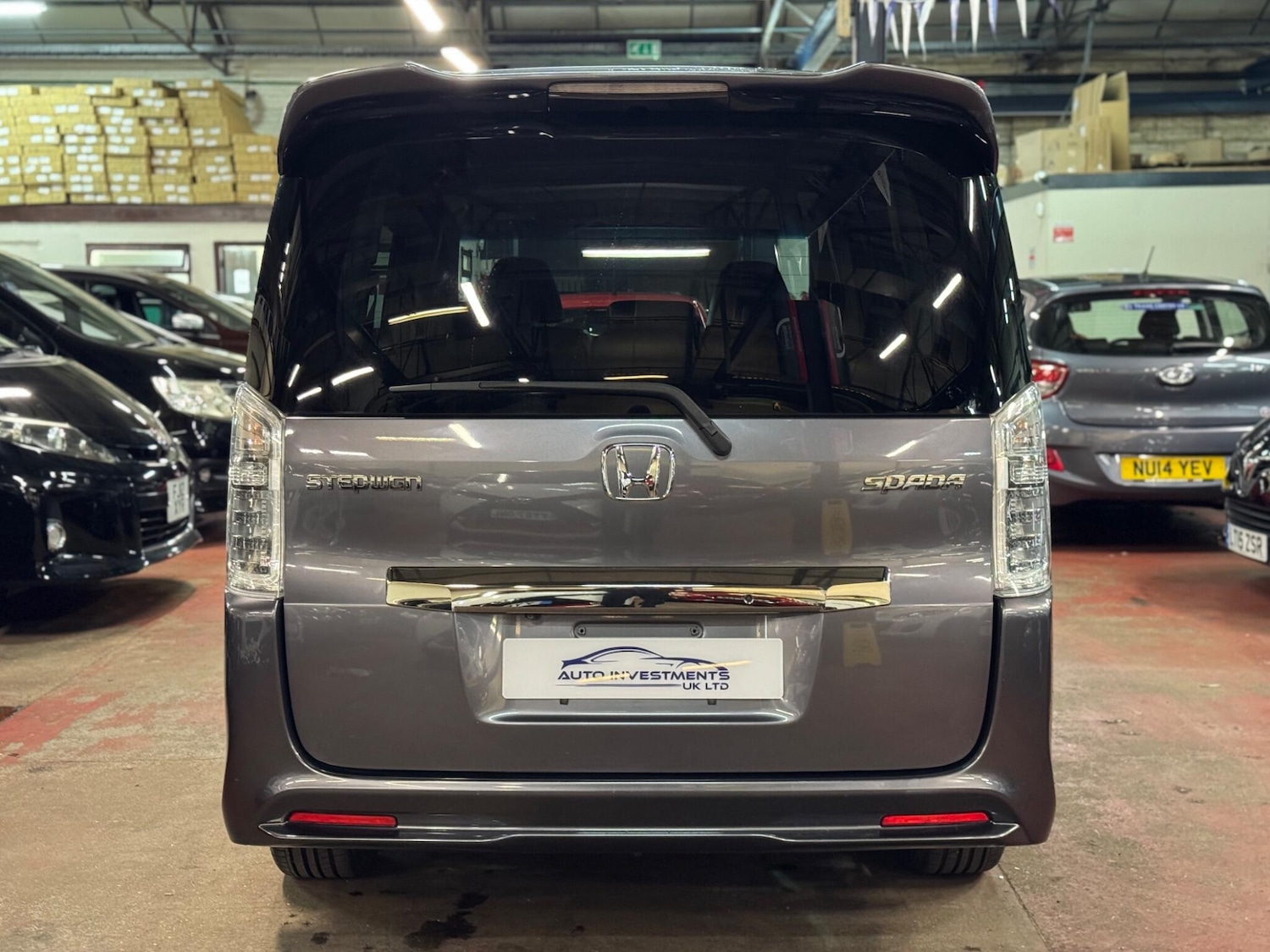 Used Honda Stepwagon for sale - 77306050: Photo 5