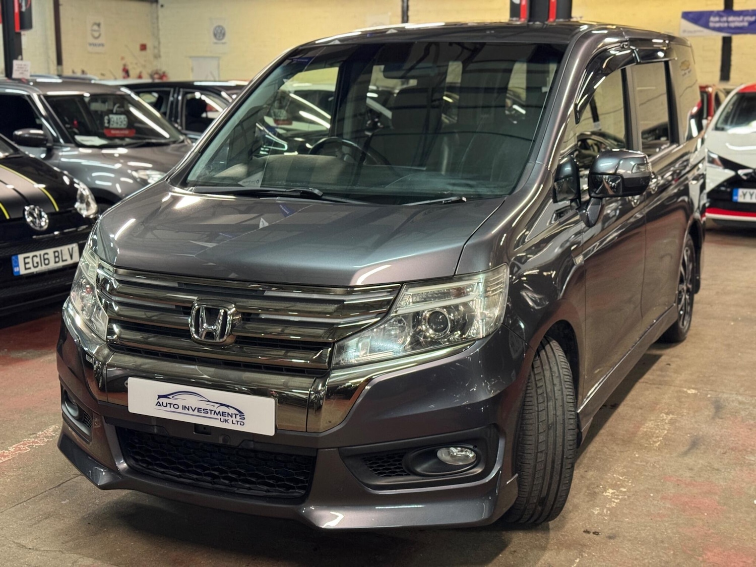 Used Honda Stepwagon for sale - 77306050: Photo 9