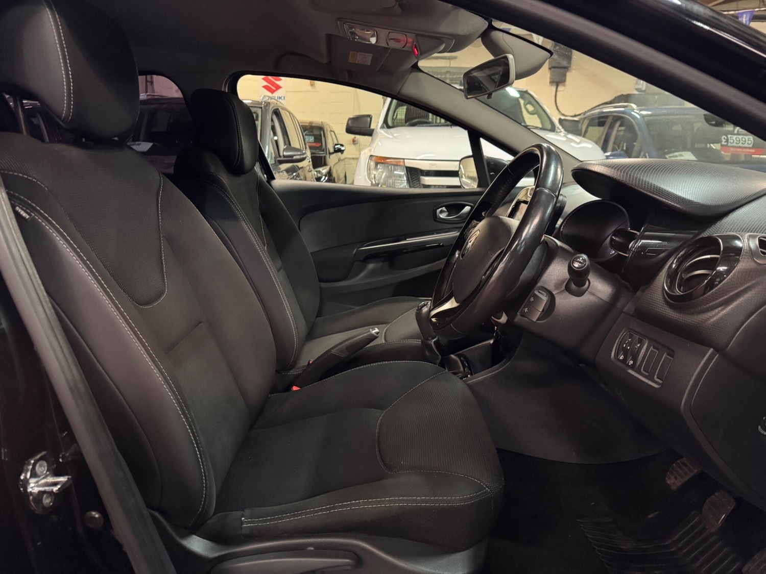 Used Renault Clio 2016 for sale - 77304948: Photo 18