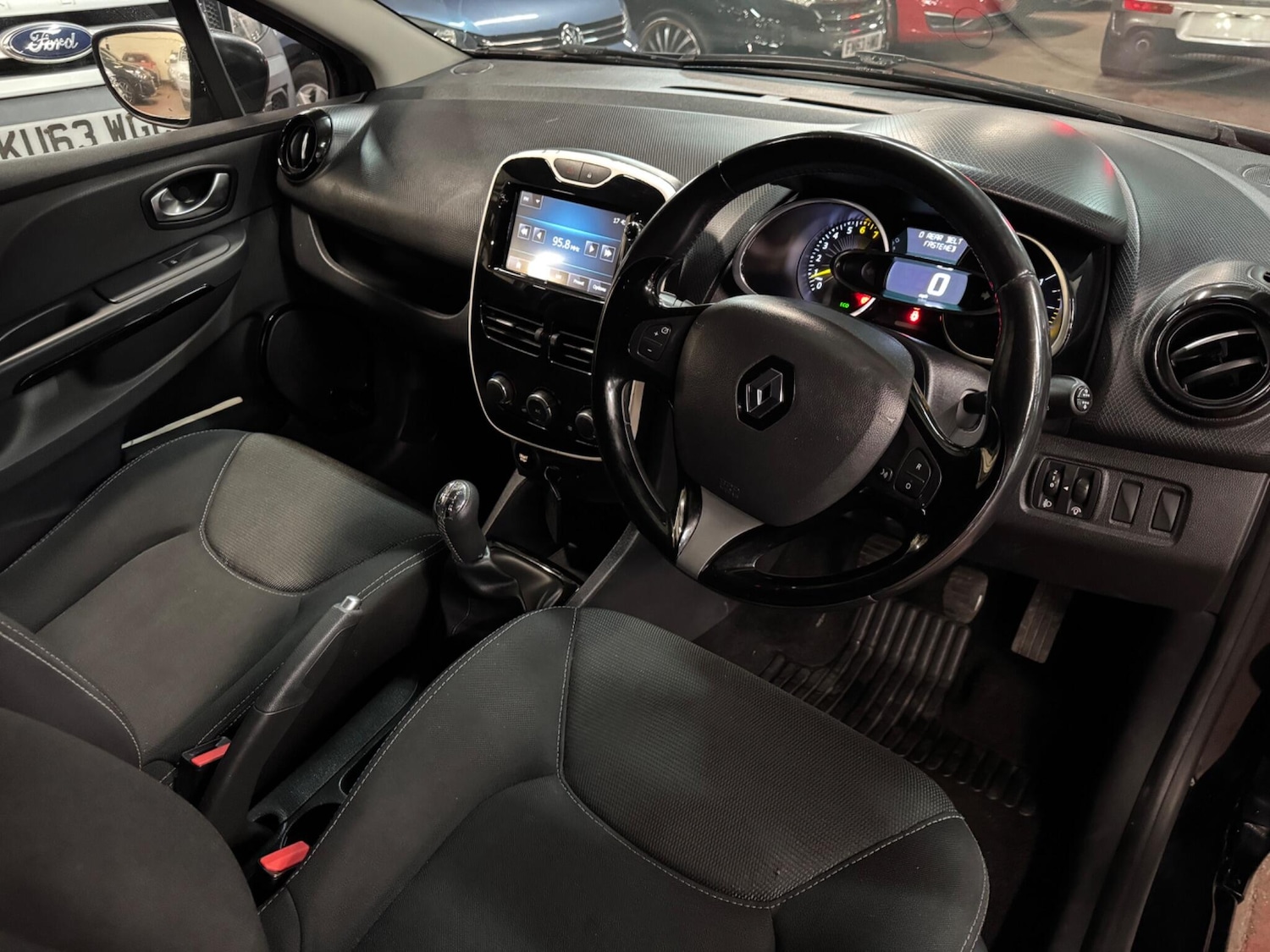 Used Renault Clio 2016 for sale - 77304948: Photo 19