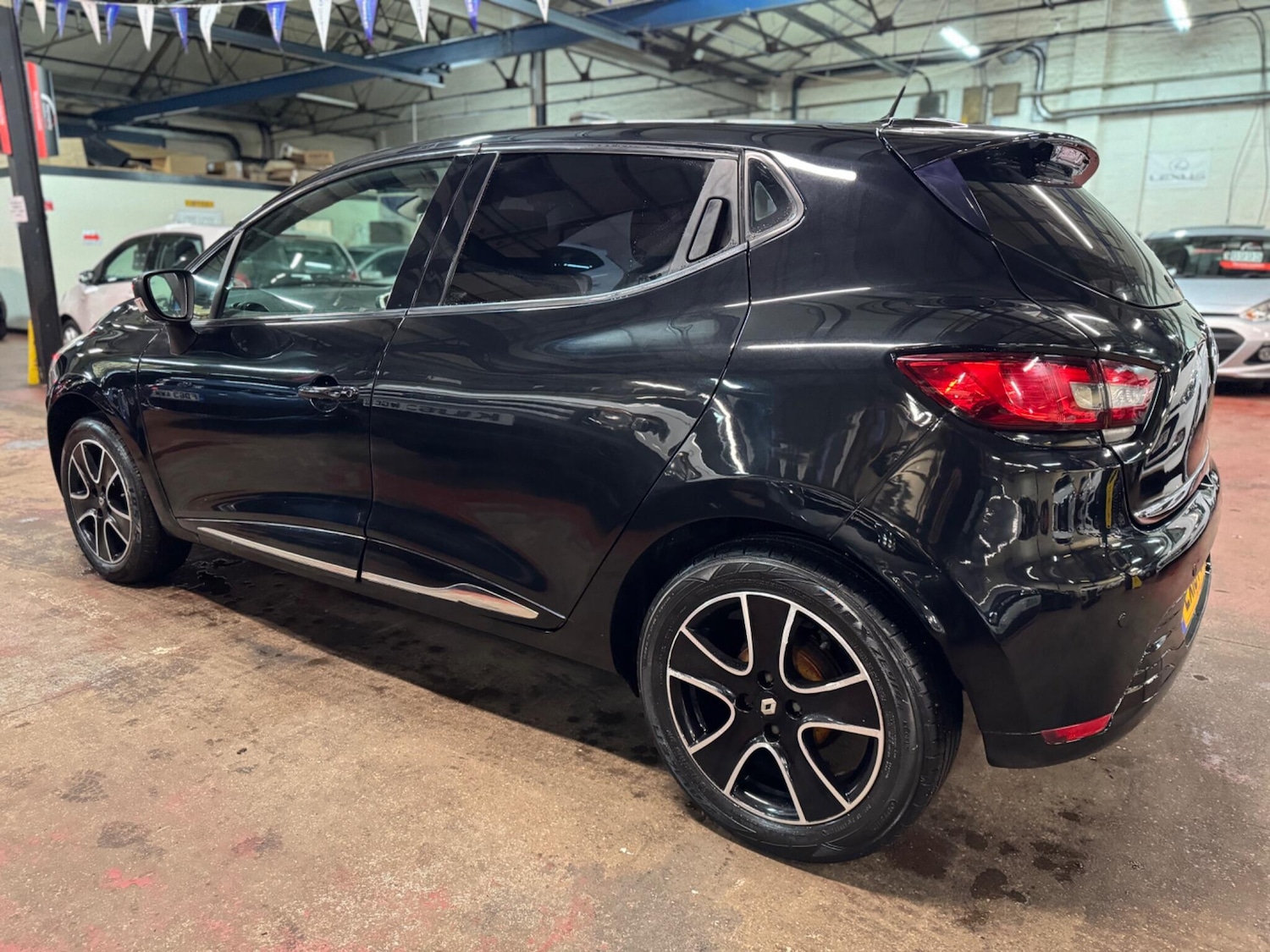 Used Renault Clio 2016 for sale - 77304948: Photo 6