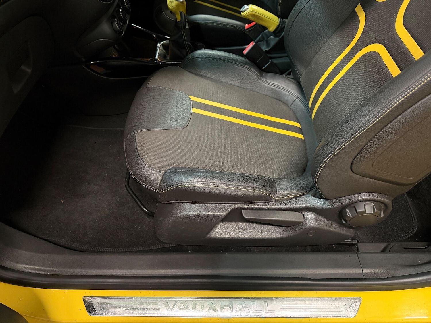 Used Vauxhall ADAM 2014 for sale - 77074657: Photo 22