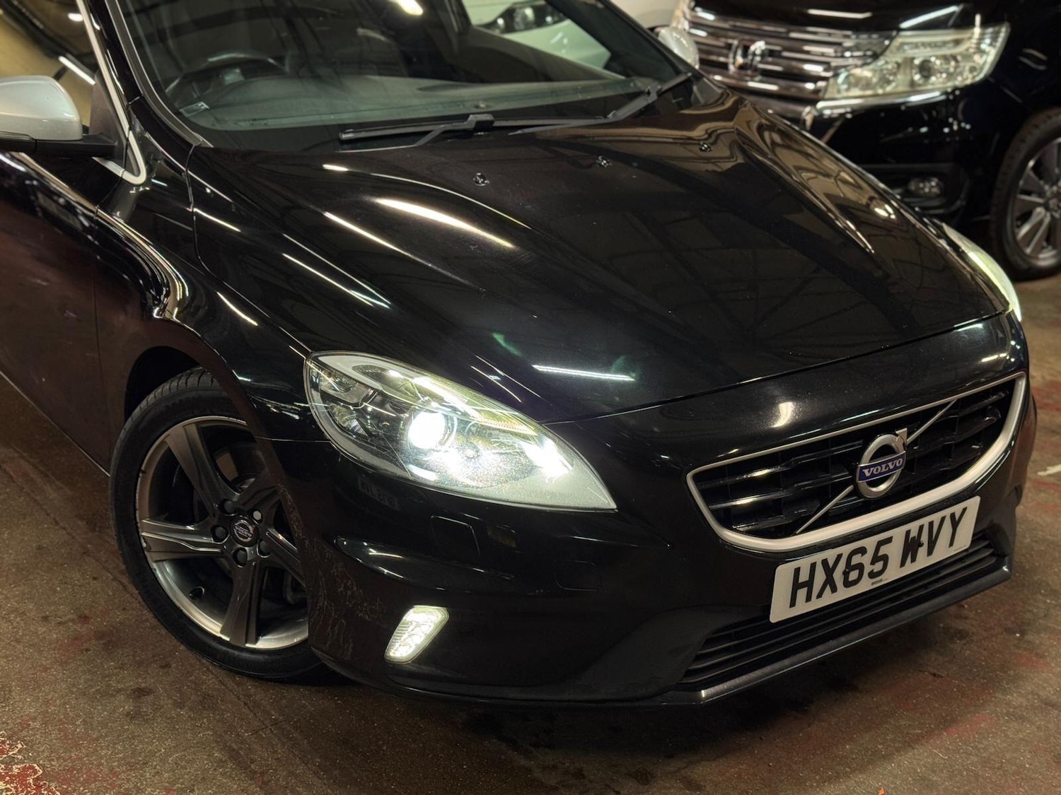 Used Volvo V40 2015 for sale - 77626011: Photo 11