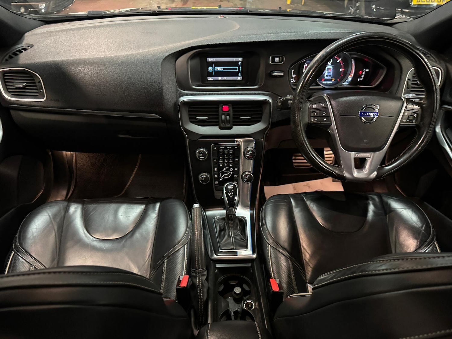 Used Volvo V40 2015 for sale - 77626011: Photo 32