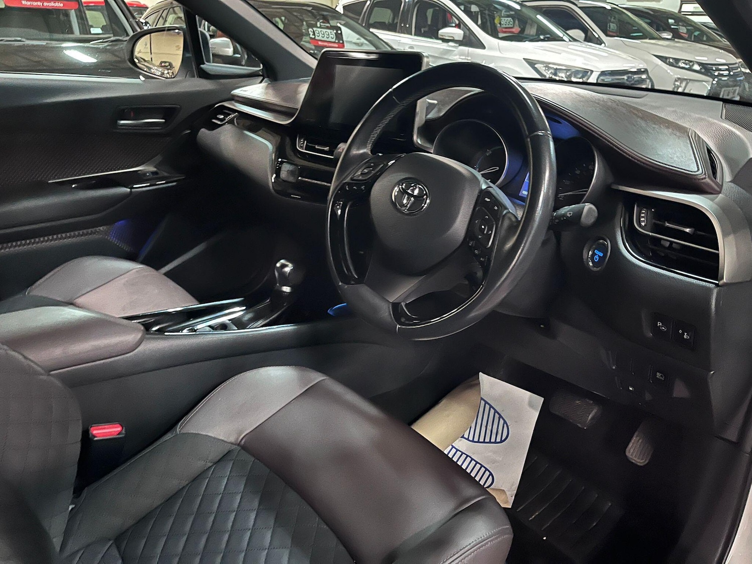 Used Toyota C-HR 2018 for sale - 77439960: Photo 12