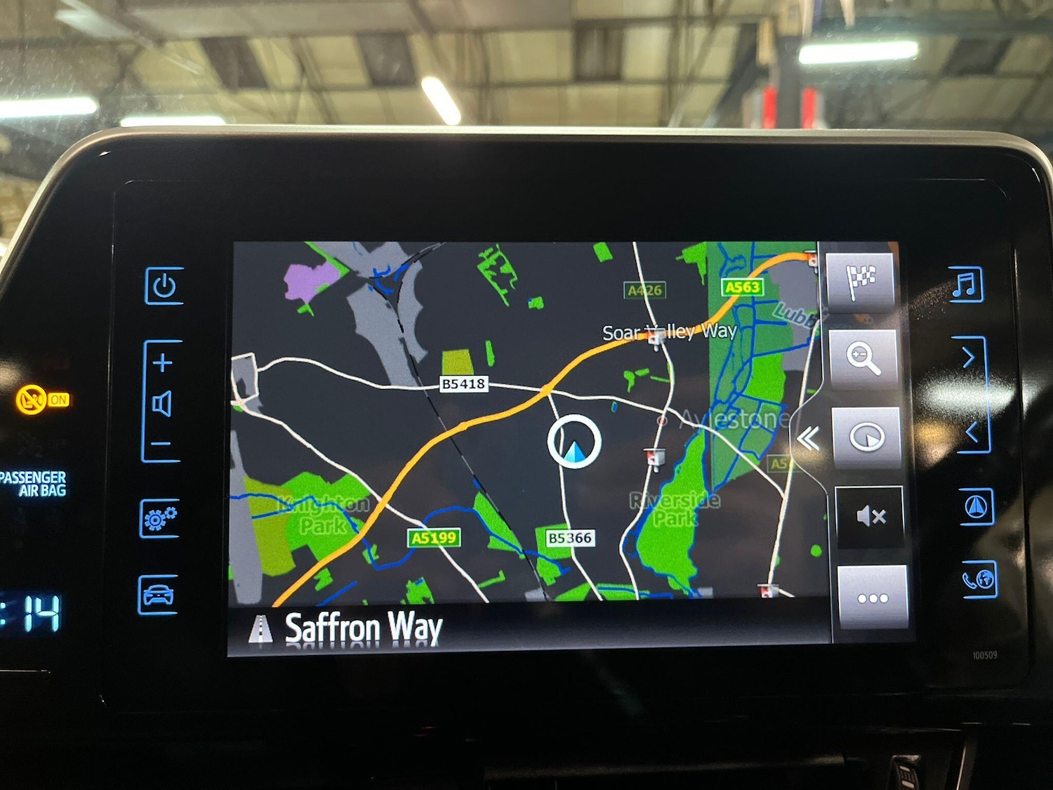 Used Toyota C-HR 2018 for sale - 77439960: Photo 29