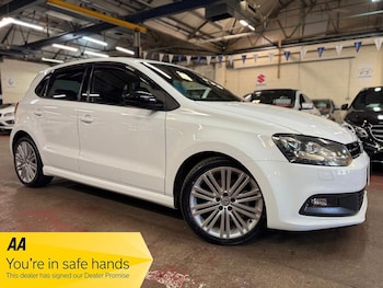 Used Volkswagen Polo 2016 for sale - 78957997: Photo