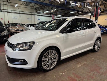 Used Volkswagen Polo 2016 for sale - 78957997: Photo