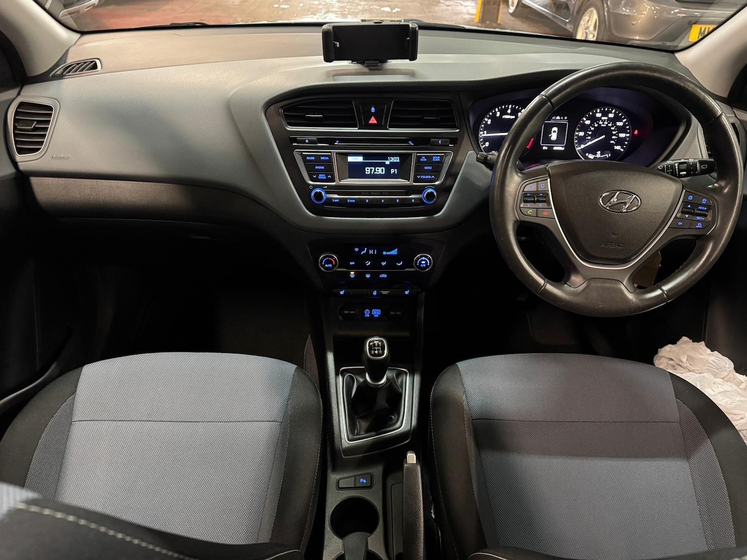 Used Hyundai i20 2015 for sale - 77386948: Photo 32